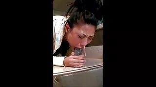الرجل السمين لديه متعة مع ابنة زميل اللعب سكسي افلام مترجم