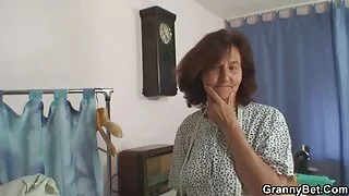 الدؤوب الفرخ جردت الهزات الديك سكسي قديم مترجم