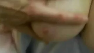 بلطف يمسح كس افلام سكسي امهات مارس الجنس فتاة على السرير