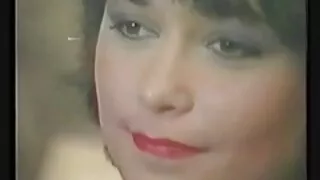 نحيلة سمراء المصات و يعطي الرجل في كس سكسي hd مترجم